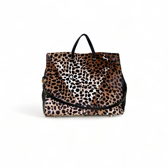 SOLD! ❤️ Clare V. Simple V Tote Bag in Leopard - Picture 16 of 16